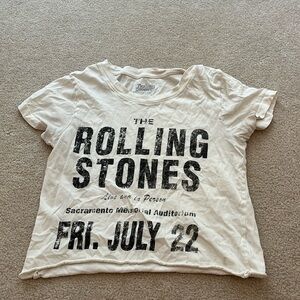 urban outfitters rolling stones top size medium